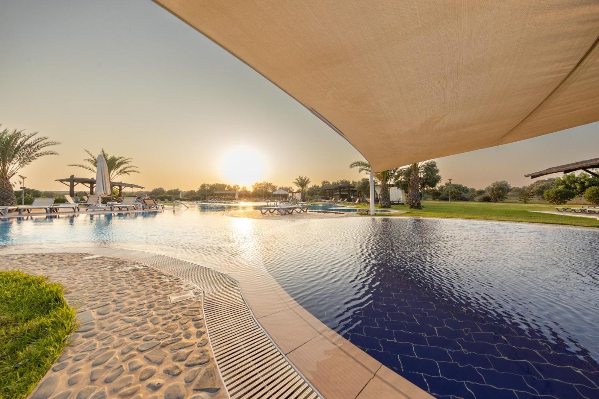 Thalassa Beach Family & Waterpark Resort Vokolidha المظهر الخارجي الصورة